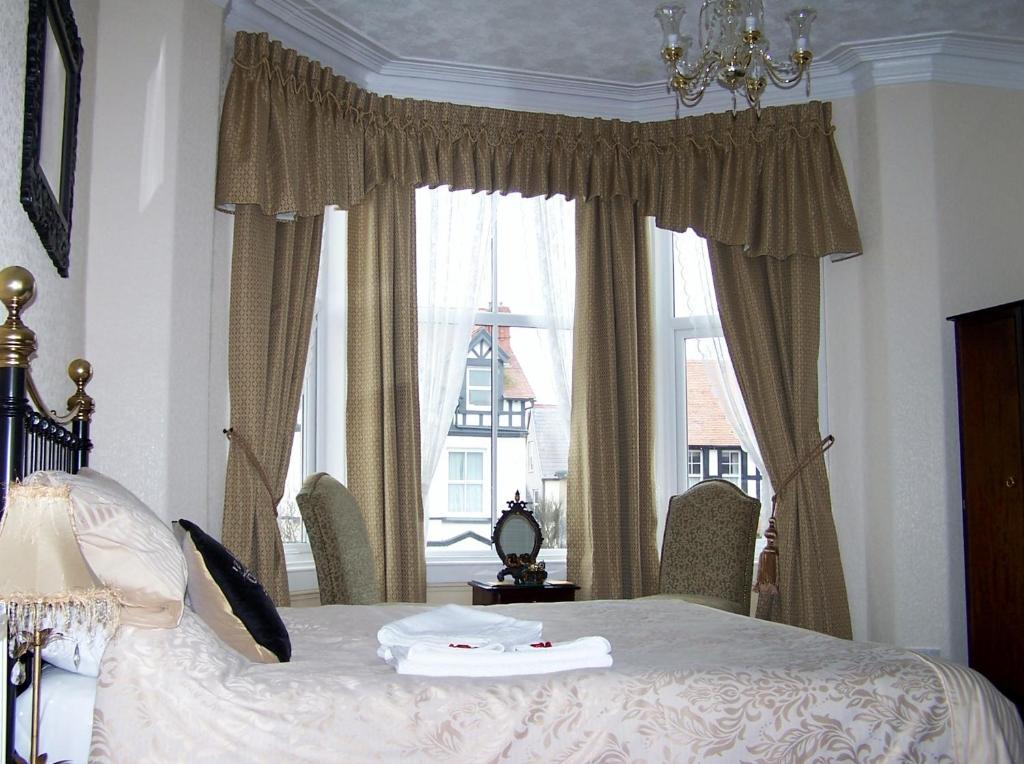 The Carmen Guesthouse (Adults Only) Llandudno Szoba fotó